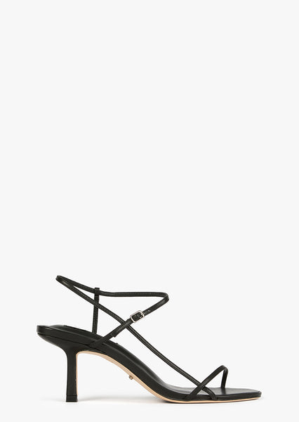 【TONY BIANCO/トニービアンコ】CAPRICE:サンダル 黒　23.5 Tony Bianco Caprice Heels | Shopbop