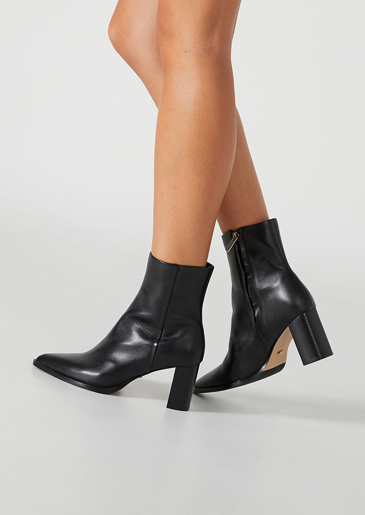 Shop Women s Stylish Ankle Boots Online Tony Bianco USA